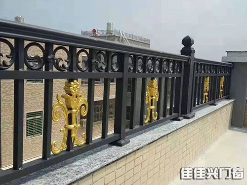 鋁合金護(hù)欄